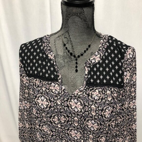 Maurices Top Womens Size Medium Black Pink Lightweight Sheer Peasant Boho Shirt - Picture 2 of 6